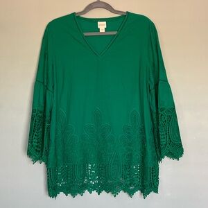 Chicos Lace Novelty V-Neck Top - size 1 - Small